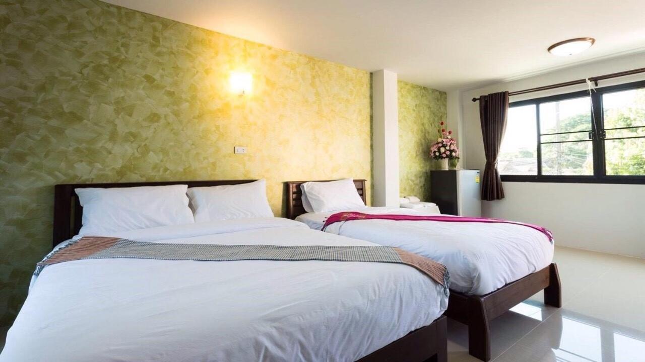 Benya Hotel Нан Екстер'єр фото