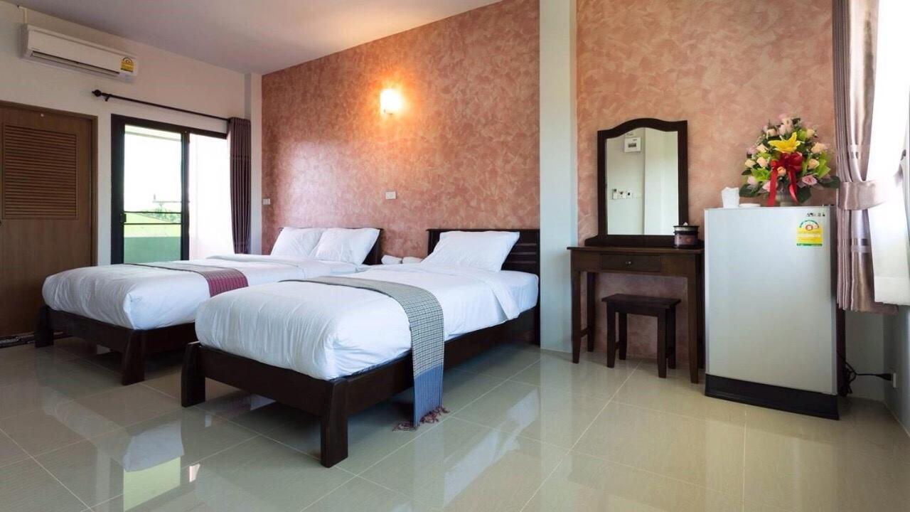 Benya Hotel Нан Екстер'єр фото