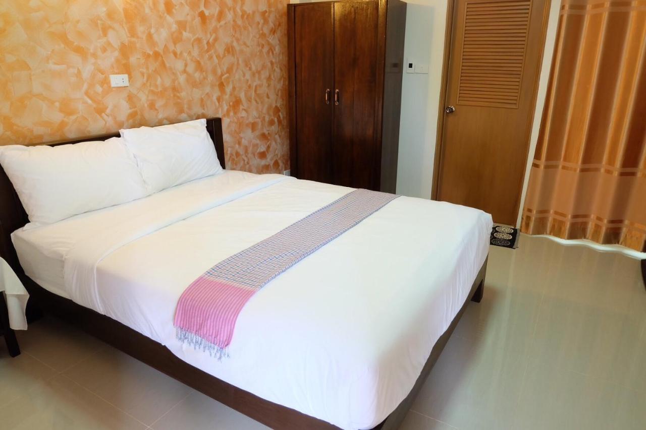 Benya Hotel Нан Екстер'єр фото