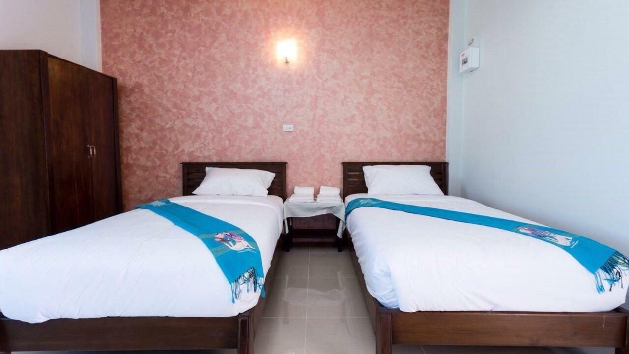 Benya Hotel Нан Екстер'єр фото